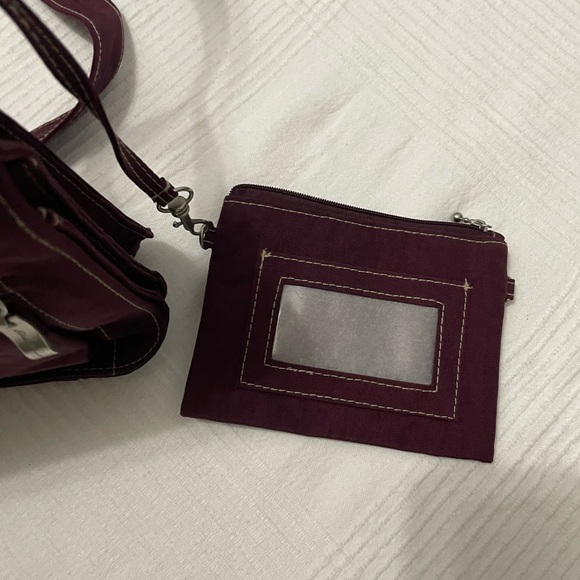 Eddie Bauer Dark Burgundy Crossbody Bag EUC - Picture 3 of 12